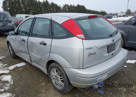 2004 Ford Focus Zx5 из США, поврежденный, VIN 3FAFP37394R115084